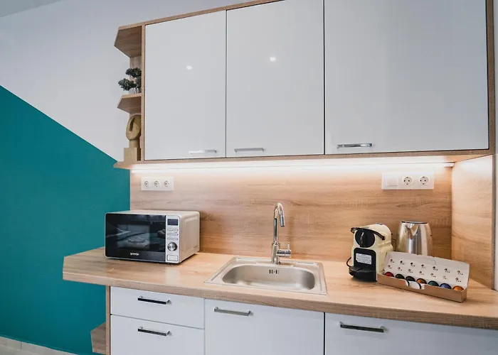 Szent Miklos Apartman -Keco-