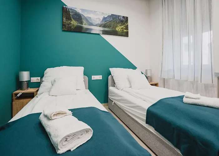 Szent Miklos Apartman -Keco-